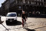 assicurazioni news codice della strada stop alla distanza di 15 metri fra bici e auto
