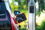 auto elettrica mentre si ricarica