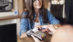 carta di credito news le carte di credito costruite con materiale ecosostenibile