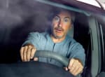 cattive abitudini al volante ecco come siamo cambiati
