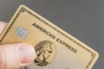 mano tiene carta american express