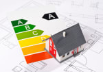 modellino casa con scala classi energetiche