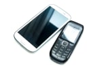 telefonia mobile news cellulari il 20 degli italiani usa ancora quelli tradizionali