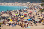 stessa spiaggia ma piu cara l estate 2024 si presenta difficile