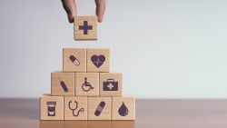 Italiani fedeli, ma non alla propria compagnia assicurativa
