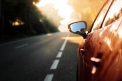 Auto, in Italia crescono uso e percorrenza