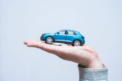 Codice della strada, giro di vite sui veicoli senza RC auto Codice della strada, giro di vite sui veicoli senza RC auto