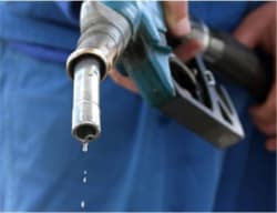 Caro carburanti: come funziona il nuovo taglio alle accise Caro carburanti: come funziona il nuovo taglio alle accise