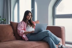 Fibra senza vincoli a marzo 2026: le offerte di Optima, Eni Plenitude e Beactive a confronto Fibra senza vincoli a marzo 2026: le offerte di Optima, Eni Plenitude e Beactive a confronto