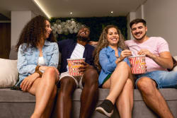 Offerte PayTV a dicembre 2025: i pacchetti per seguire il meglio di sport e intrattenimento