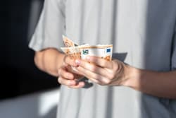 A settembre puoi ancora chiedere questi bonus, ma uno scade tra pochi giorni: la guida completa A settembre puoi ancora chiedere questi bonus, ma uno scade tra pochi giorni: la guida completa