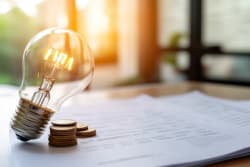 Offerte luce e gas U-Light & U-Gas di Utilità: come scegliere tra prezzo fisso e indicizzato Offerte luce e gas U-Light & U-Gas di Utilità: come scegliere tra prezzo fisso e indicizzato