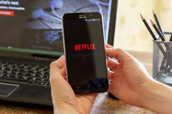 Come scaricare film e serie TV da Netflix su pc e guardarli offline Come scaricare film e serie TV da Netflix su pc e guardarli offline