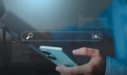 Telefonia mobile e AI: la nuova era della ricerca su web e vocale