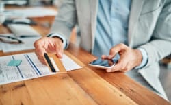 Al netto dell’inflazione, conti correnti in saldo positivo e liquidità in crescita Al netto dell’inflazione, conti correnti in saldo positivo e liquidità in crescita