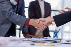 Prestiti alle imprese: trend positivo nel 2025 per il credito bancario e agevolato alle PMI