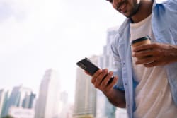 Quale e-Sim scegliere prima di partire per il Regno Unito Quale e-Sim scegliere prima di partire per il Regno Unito