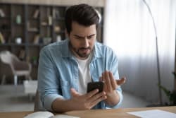 Reclamo sui disservizi di telefonia mobile: tutte le modalità e i canali Reclamo sui disservizi di telefonia mobile: tutte le modalità e i canali
