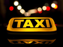 Arrivano i robotaxi: fino a 3 milioni di veicoli entro il 2035 Arrivano i robotaxi: fino a 3 milioni di veicoli entro il 2035