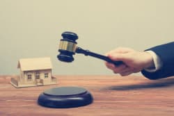 Case all’asta: il primo trimestre dell’anno inizia con il segno meno