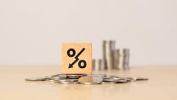 Mutui a tasso variabile, le offerte di ottobre 2026: TAN dal 2,60% e rata da 720 euro, ma l'Euribor resta sotto osservazione Mutui a tasso variabile, le offerte di ottobre 2026: TAN dal 2,60% e rata da 720 euro, ma l'Euribor resta sotto osservazione