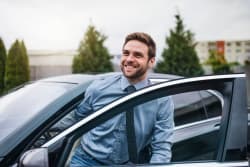Quanti stipendi servono per comprare Golf e Panda? Quanti stipendi servono per comprare Golf e Panda?
