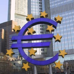 Le banche europee tirano la cinghia su mutui e prestiti Le banche europee tirano la cinghia su mutui e prestiti