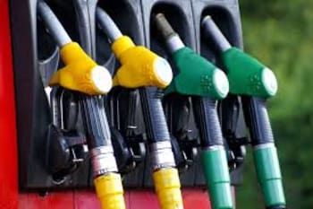 proposta ue stop per auto a benzina e a diesel dal 2040