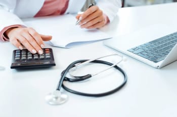 assicurazioni expert speaks quanto costa e a chi conviene l assicurazione salute