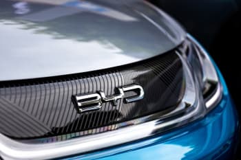 marchio byd su auto