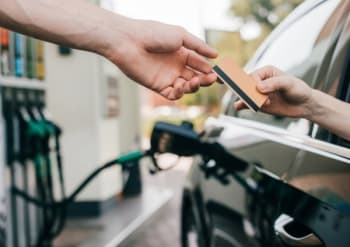 noleggio lungo termine guida carte carburante cosa sono e come funzionano