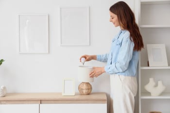 ragazza camboa lampadina