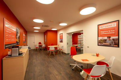 Alessandria interno piu scrivanie Alessandria interno piu scrivanie