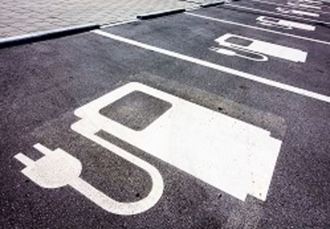auto elettriche si per 7 italiani su 10 ma il prezzo auto elettriche si per 7 italiani su 10 ma il prezzo