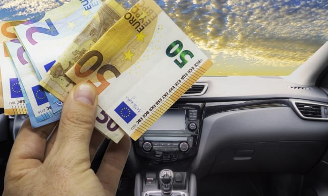 auto nel 2020 sono calate tutte le voci di spesa del 204 auto nel 2020 sono calate tutte le voci di spesa del 204