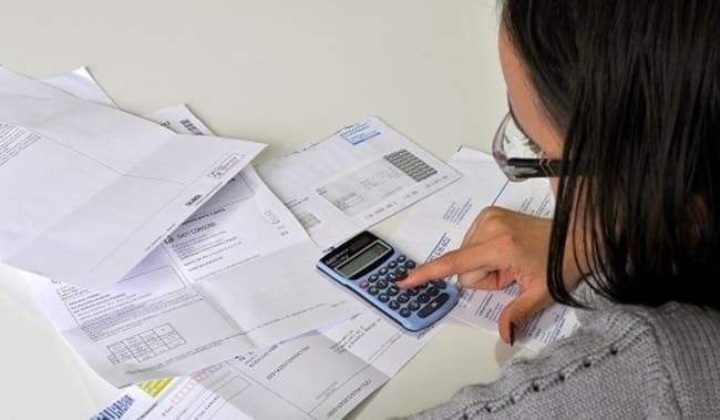 bollette 4 italiani su 10 non hanno idea di quale sia la propria tariffa