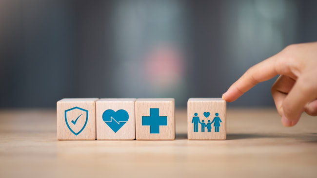 dadi con simboli sanitari