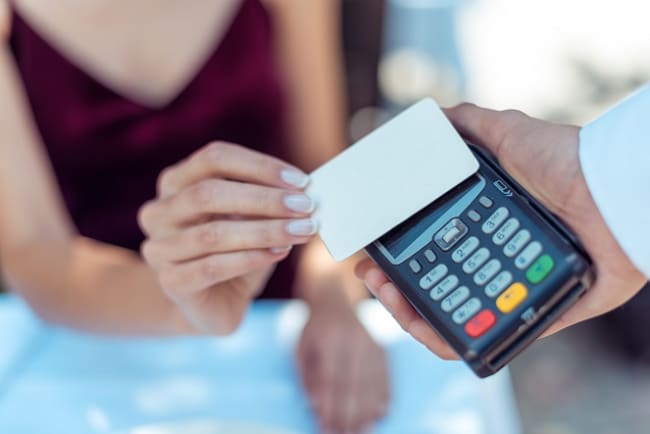 quanto si usa il contactless in italia