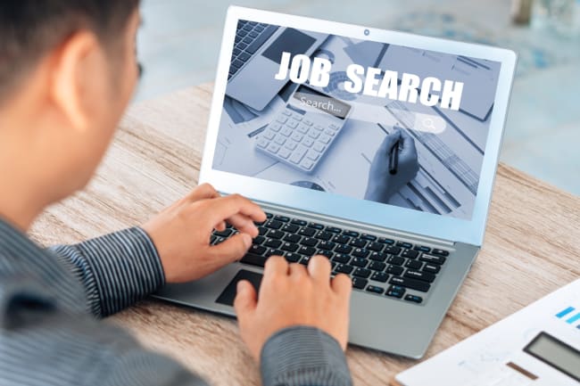 ragazzo cerca lavoro online ragazzo cerca lavoro online