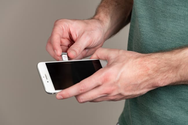 sim inserita nello smartphone sim inserita nello smartphone