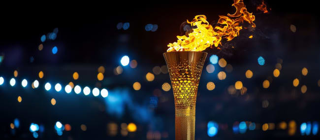 Torcia olimpica con fiamma Torcia olimpica con fiamma