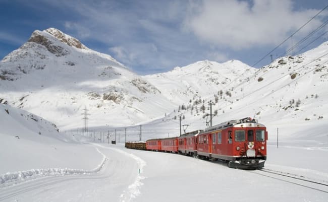in viaggio sul trenino rosso del bernina gli itinerari disponibili in viaggio sul trenino rosso del bernina gli itinerari disponibili