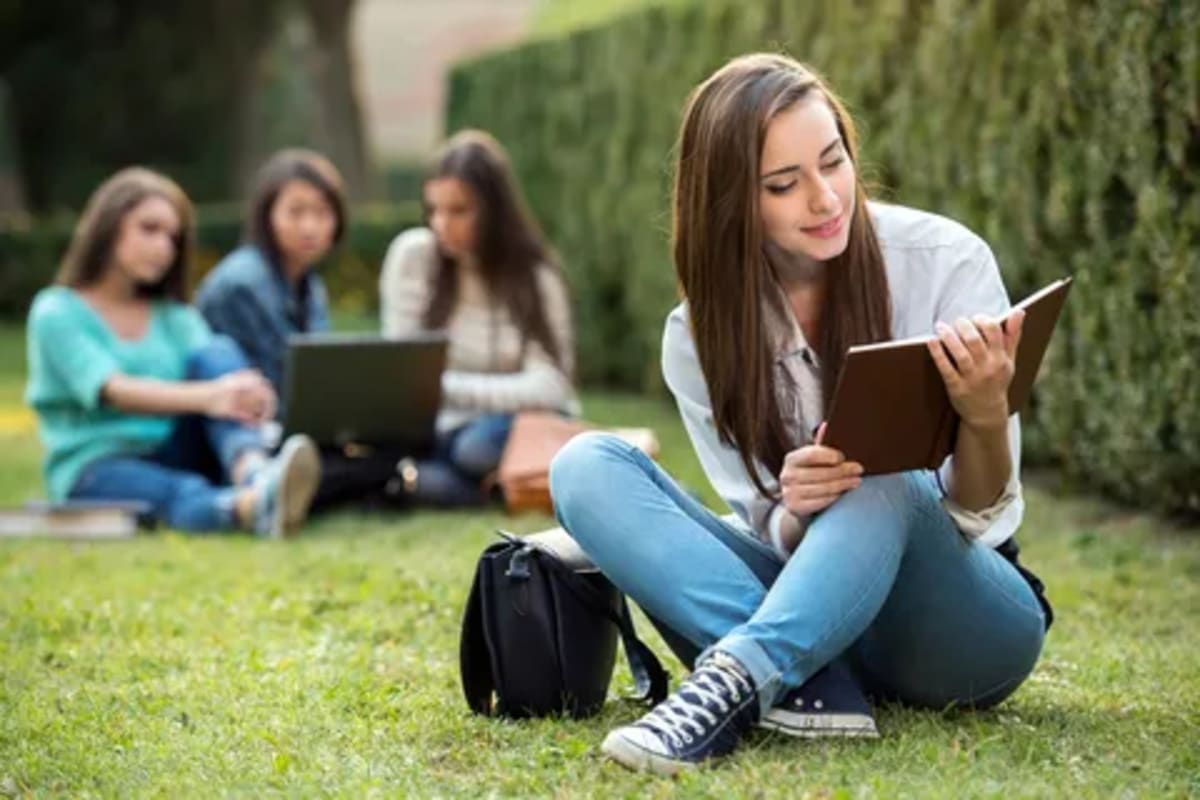 Prestiti e bandi per studi all'estero: le opportunità