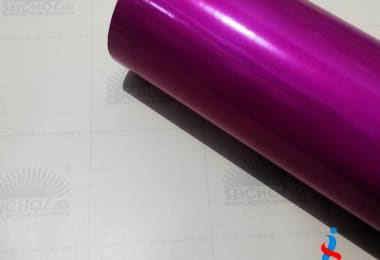 Promo spesial diskon hingga 50% untuk semua produk elektronik dengan latar belakang biru dan ilustrasi shopping bag