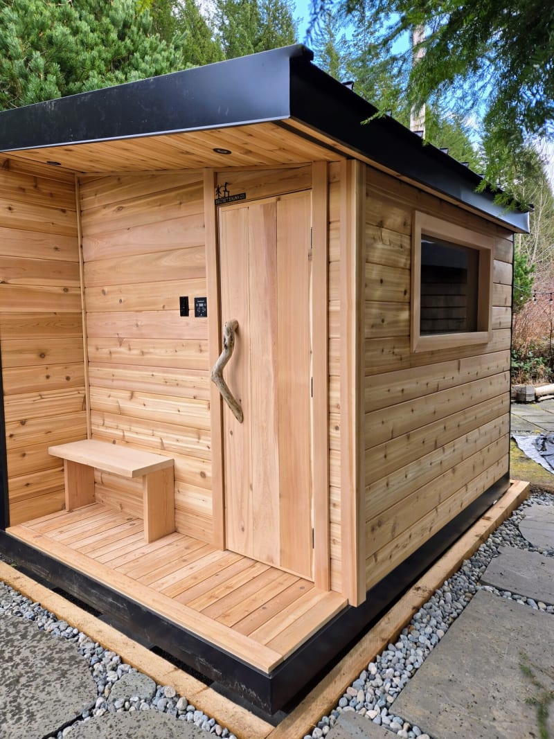 S6 Finnish Sauna - 6-7 person mobile sauna available in wood-fired or electric