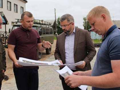 «Правительственный десант» в Лешуконском округе: в фокусе внимания – подготовка к зиме, электроснабжение и благоустройство