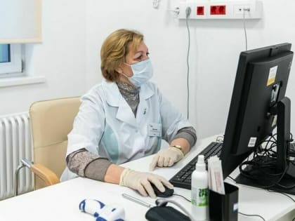 В Минздраве на год отложили переход на электронные медицинские книжки