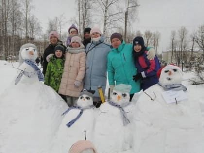 Северодвинцы снова лепят армию снеговиков