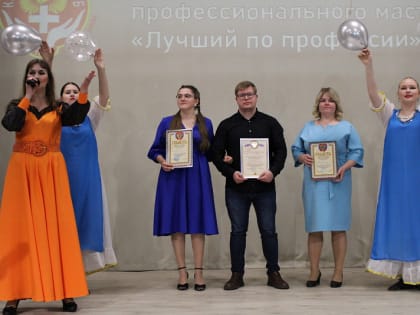 Лучшей по профессии признана фельдшер Сурской участковой амбулатории Анастасия Маринова!