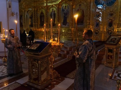 Митрополит Корнилий совершил повечерие с чтением Великого канона преподобного Андрея Критского в Архангельске
